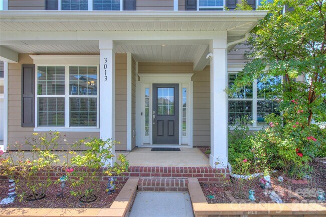 Building Photo - 3013 Hamilton Mill Dr