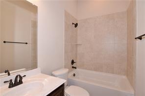 Building Photo - 1412 Roadrunner Dr