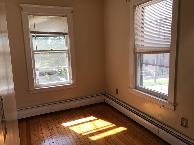 Bedroom - 23 south 6th avenue