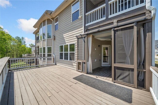 Building Photo - 4180 Woodwind Dr