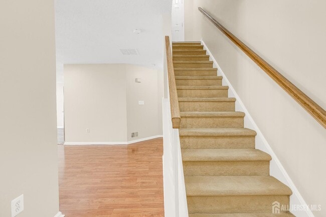 Building Photo - 98 Prestwick Way