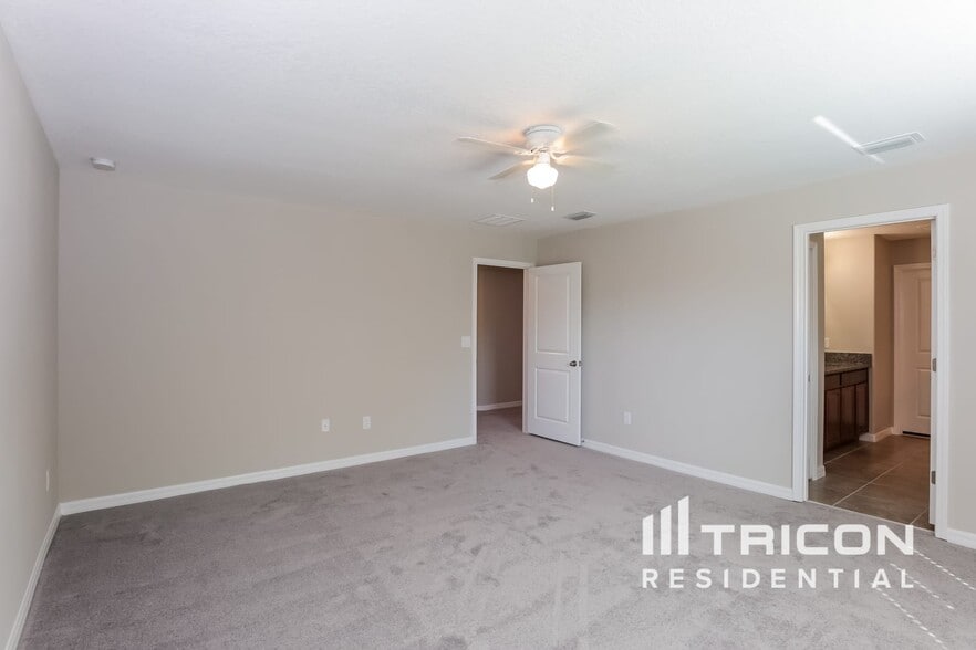 Building Photo - 2012 Broad Winged Hawk Dr
