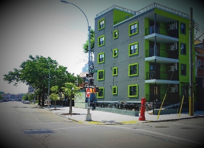 Building Photo - 2503 23rd St