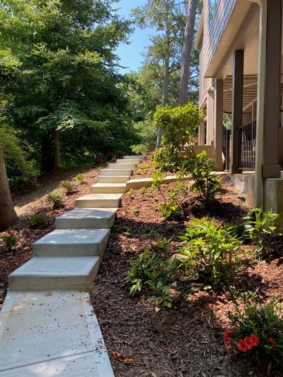 Building Photo - 459 Atlanta Country Club Dr