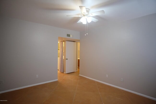 Building Photo - 8080 E Speedway Blvd