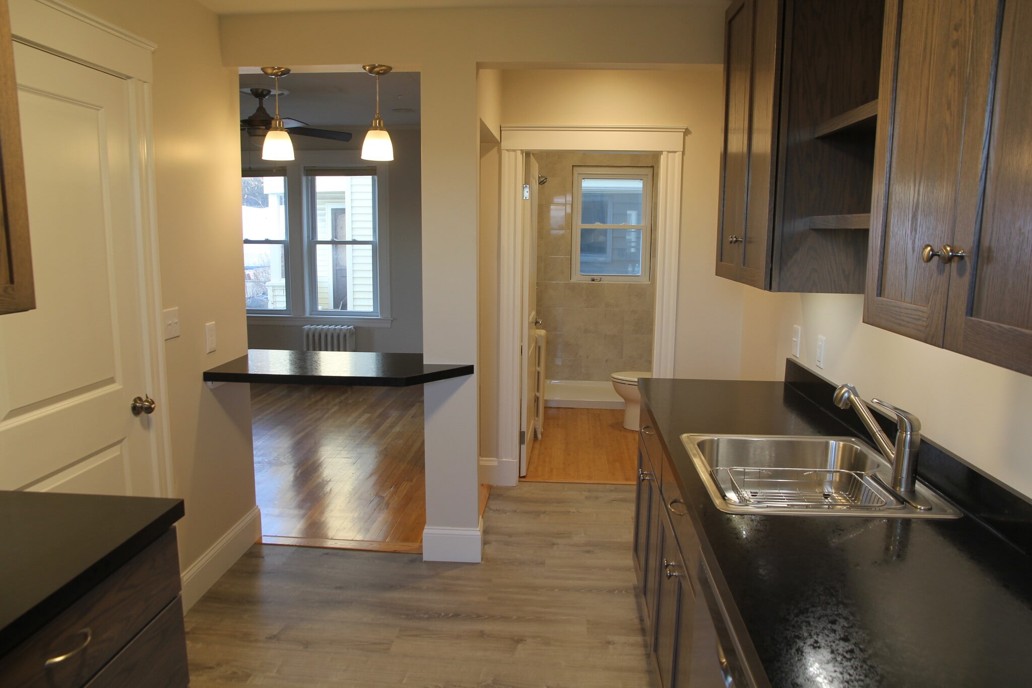 Building Photo - 84 Hathorne St