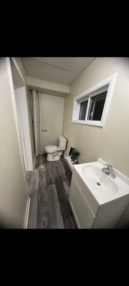 Building Photo - 713 Jackson St