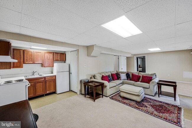 Building Photo - 1016 Trinity Gate St