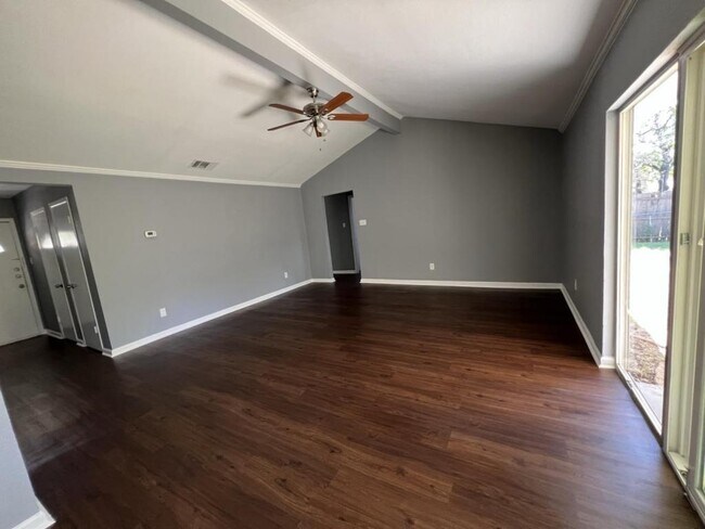Building Photo - 3300 Winderemere Drive