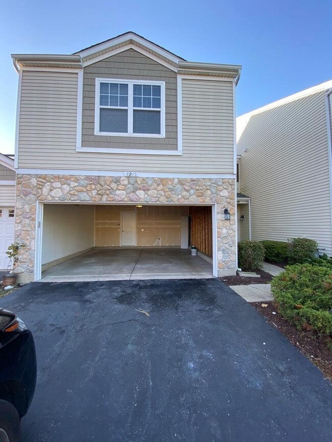 Building Photo - 3915 Granite Ct