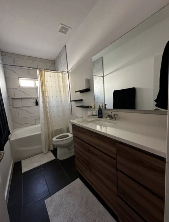 Building Photo - 13010 Terrington Ave