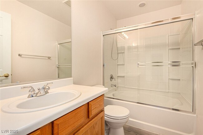 Building Photo - 10396 Midseason Mist St