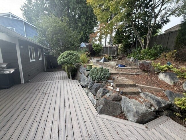 Building Photo - 17614 28th Ave SE