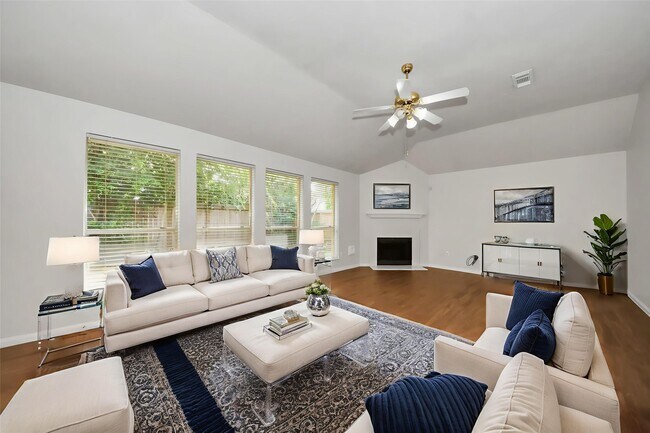 Building Photo - 21106 Brookrock Cir