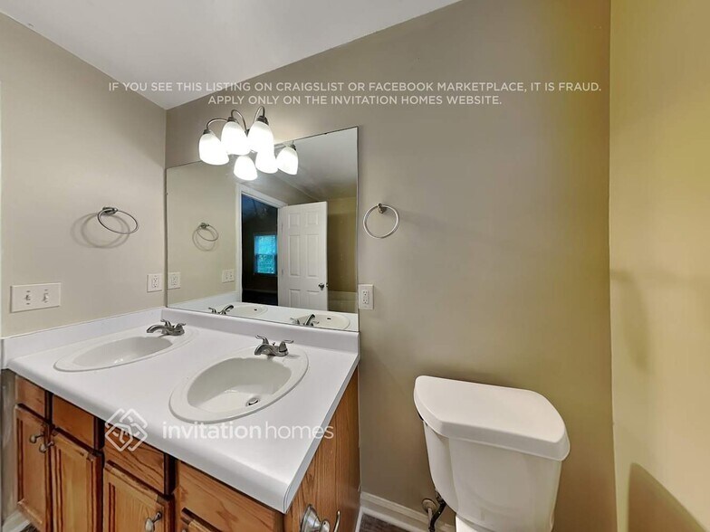 Building Photo - 3706 Heyford Ct
