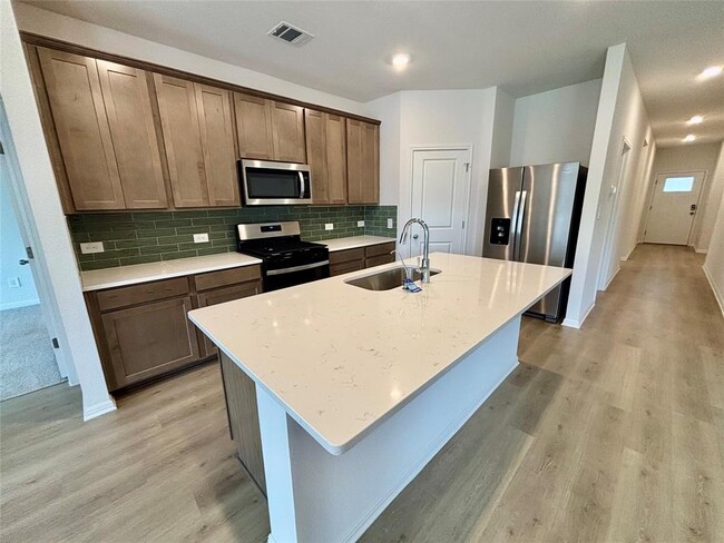 Building Photo - 101 Hannah Trl