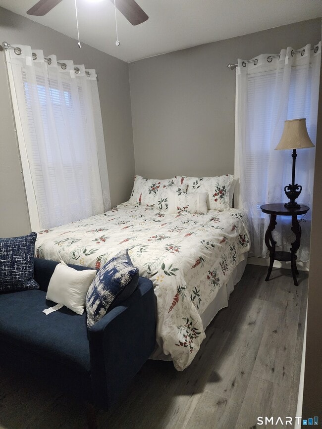 Building Photo - 158 N Main St