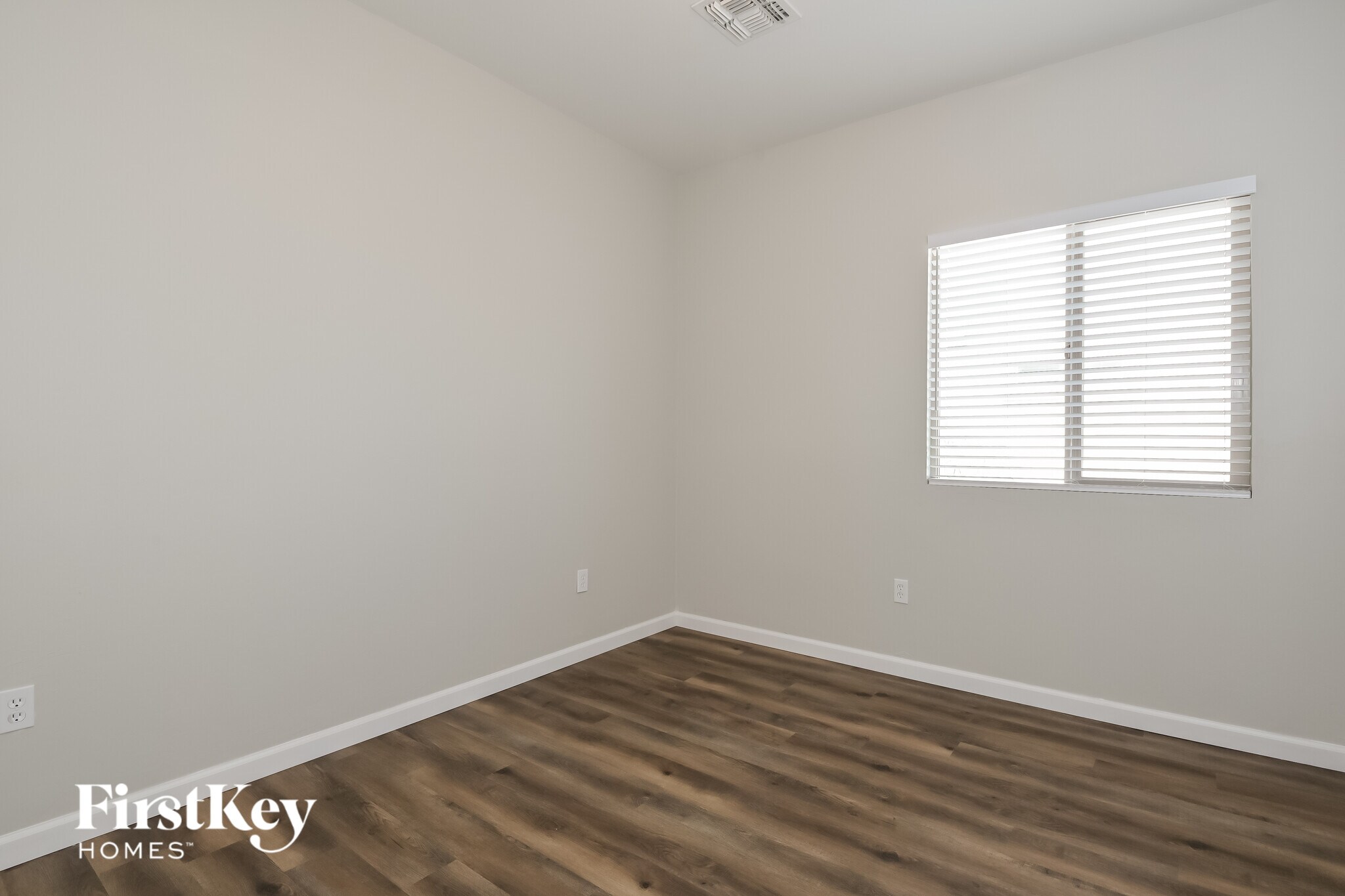 Building Photo - 11366 W Massey Dr