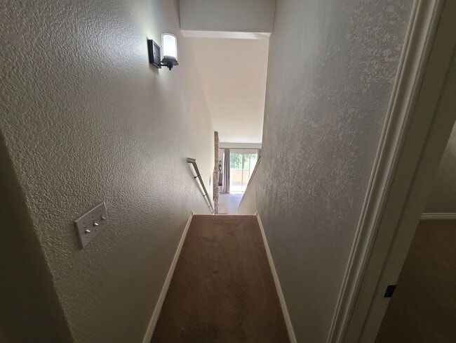 Building Photo - Great golf course views