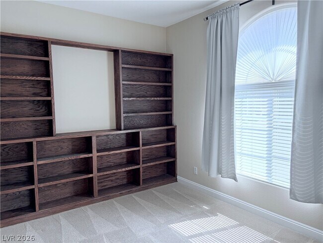 Building Photo - 10303 Koala Forest St