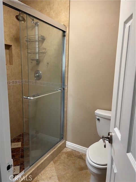 Building Photo - 135 Flower St