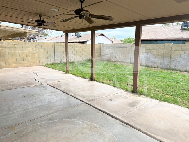 Building Photo - 3029 W Tonopah Dr