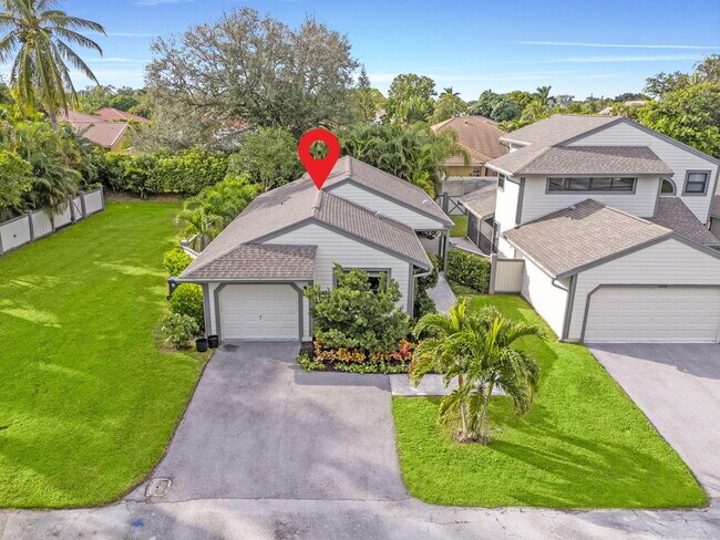 Building Photo - 2474 Bedford Mews Dr