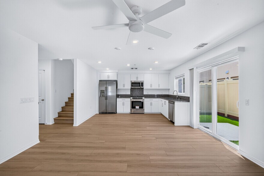 Building Photo - 7030 Olive Grove St