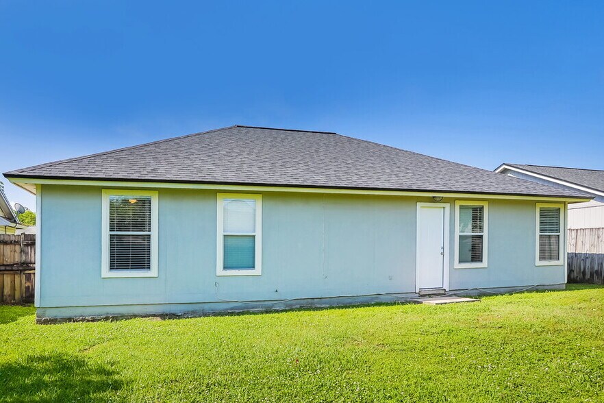 Building Photo - 3240 Merganzer Trail
