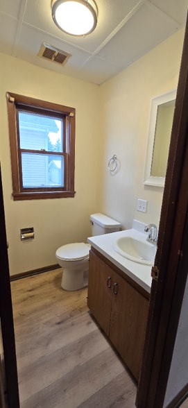 Building Photo - 1519-122n 22nd St