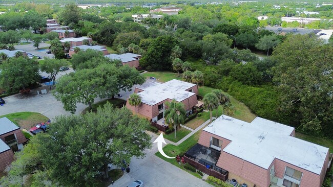 Building Photo - 2980 SW Sunset Trace Cir
