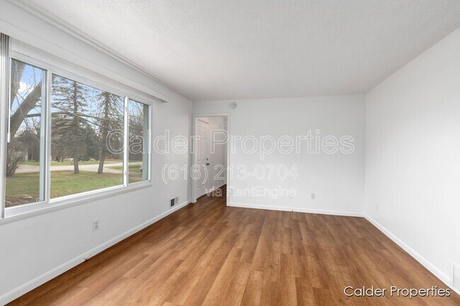 Building Photo - 6681 Egan Ave SE