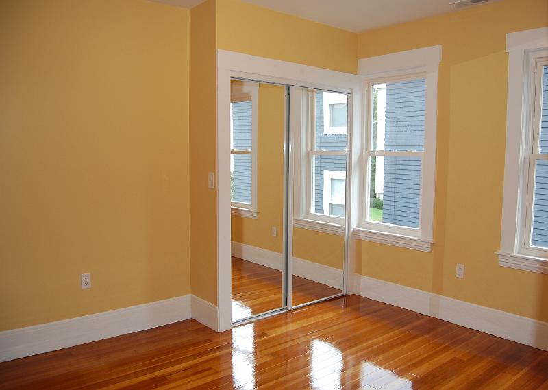 Building Photo - 99 Hull St