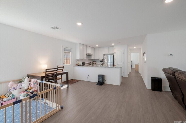 Building Photo - Charming 3- Bedroom in Rosillo Ranch