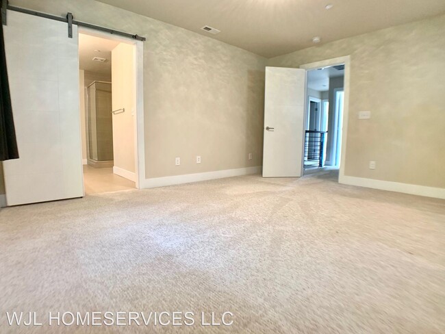 Building Photo - 3 br, 2.5 bath House - 13758 NE 100th Ct
