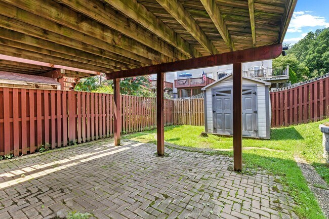Building Photo - 5411 Castlestone Dr