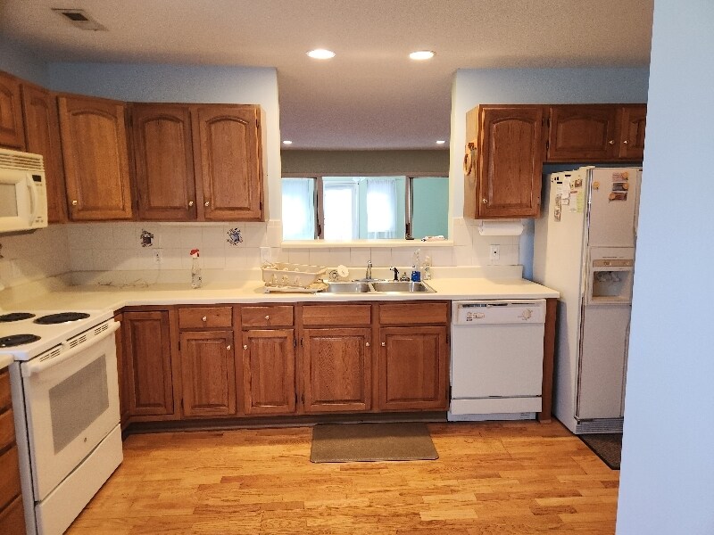 Building Photo - 1105 Estate Dr