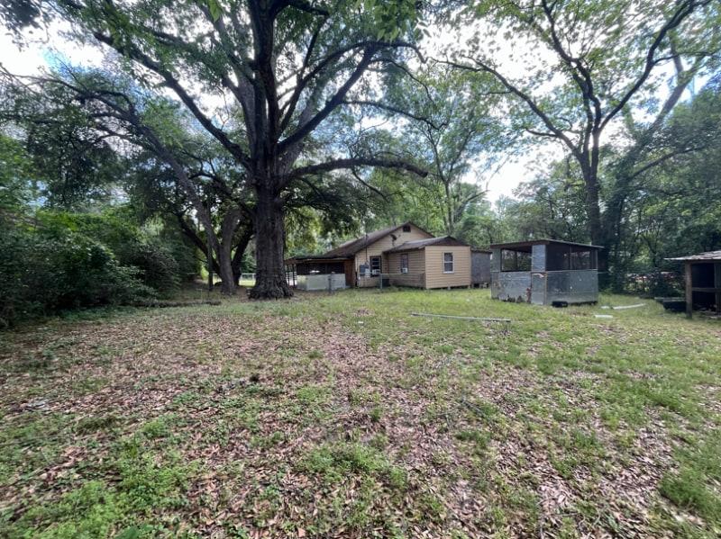 Building Photo - 1003 Zavalla St