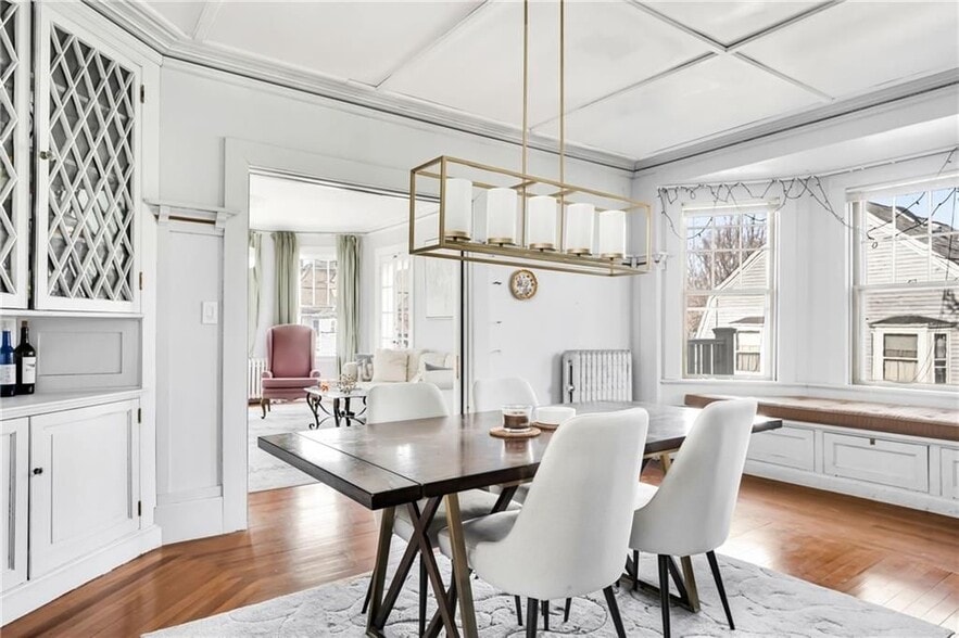 Building Photo - 21 Elton St