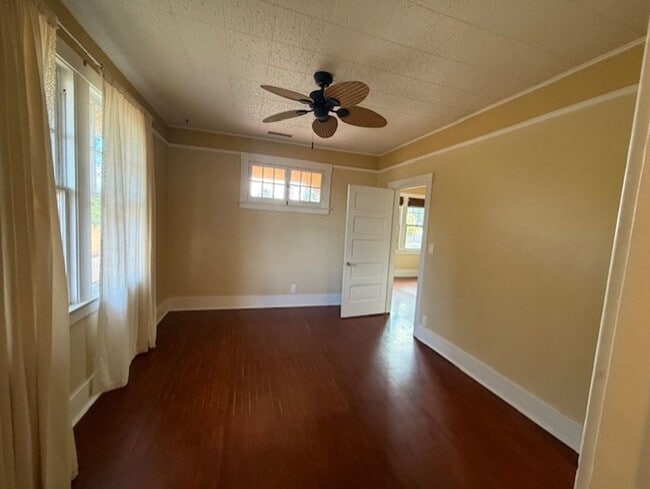 Building Photo - Coming Nov 17 - 3 Bedroom 2 Bath home in Clarkdale contact Property Pros Property Management