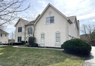 Building Photo - 4823 Vista Ridge Dr