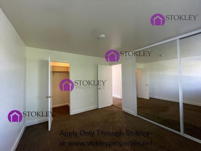 Building Photo - 1060 Oak Grove Rd