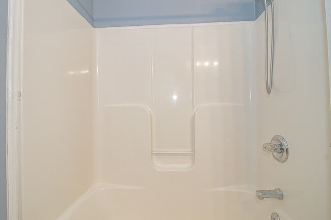 Building Photo - 1634 Hannibal Dr