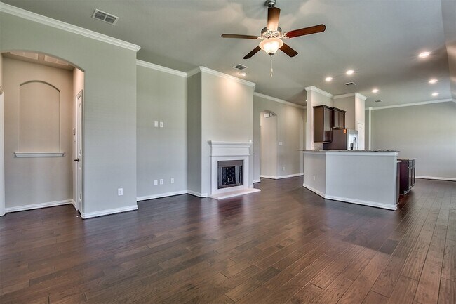 Building Photo - 304 Callaghan Dr