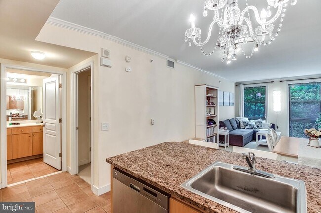 Building Photo - 631 D St NW