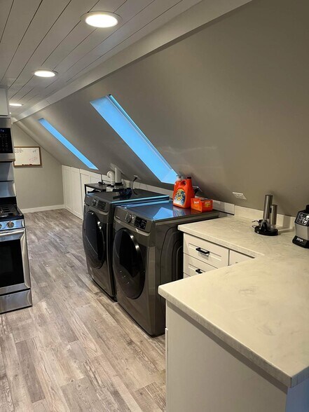 Laundry - 4307 N Bernard St