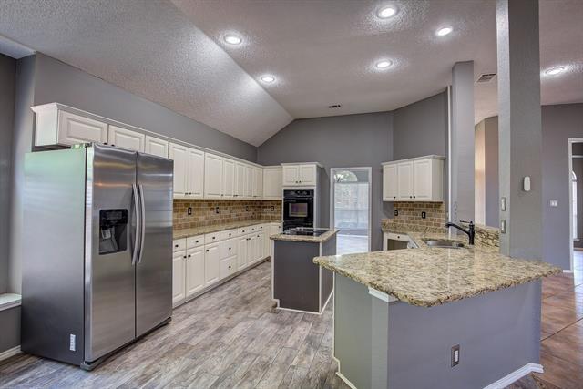 Building Photo - 2627 Bordeaux Dr