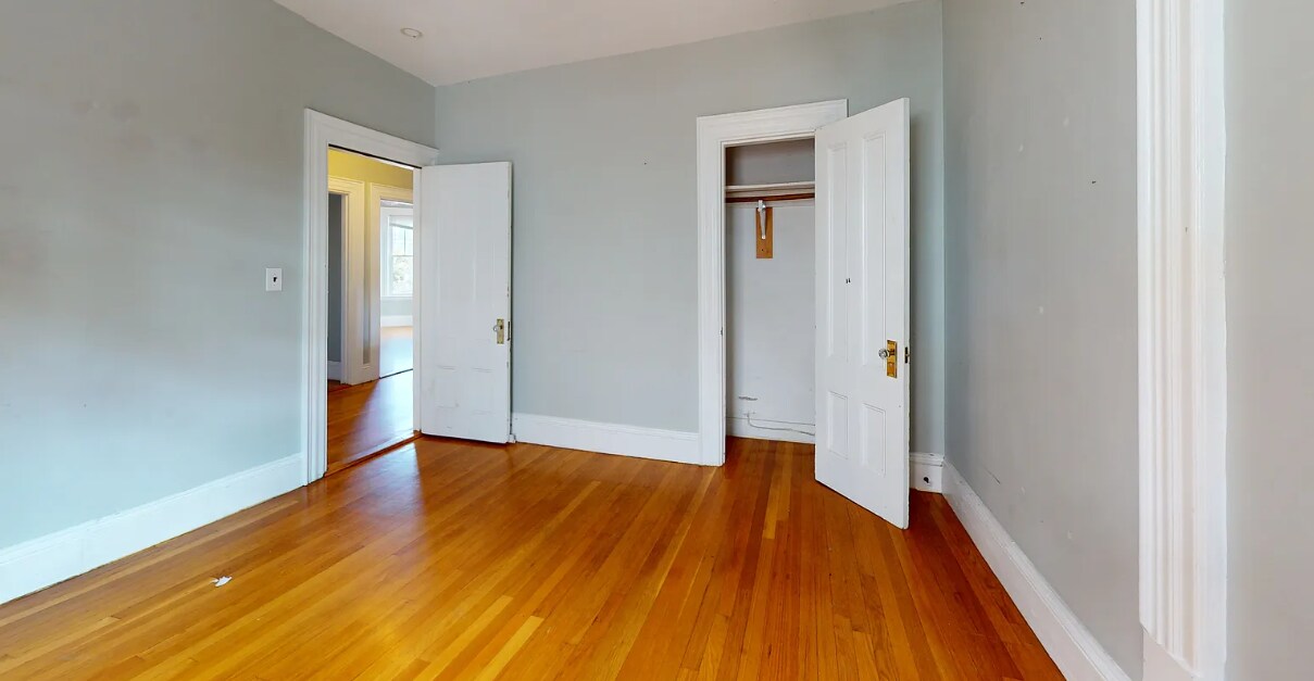 Building Photo - 106 Highland Ave
