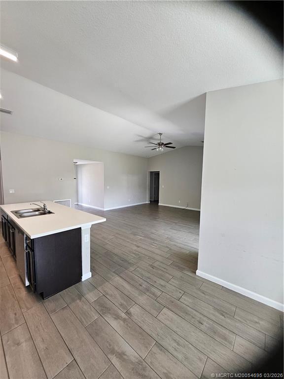 Building Photo - 1410 SW Flounder Ln