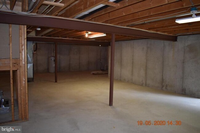 Building Photo - 16 Michael Ct